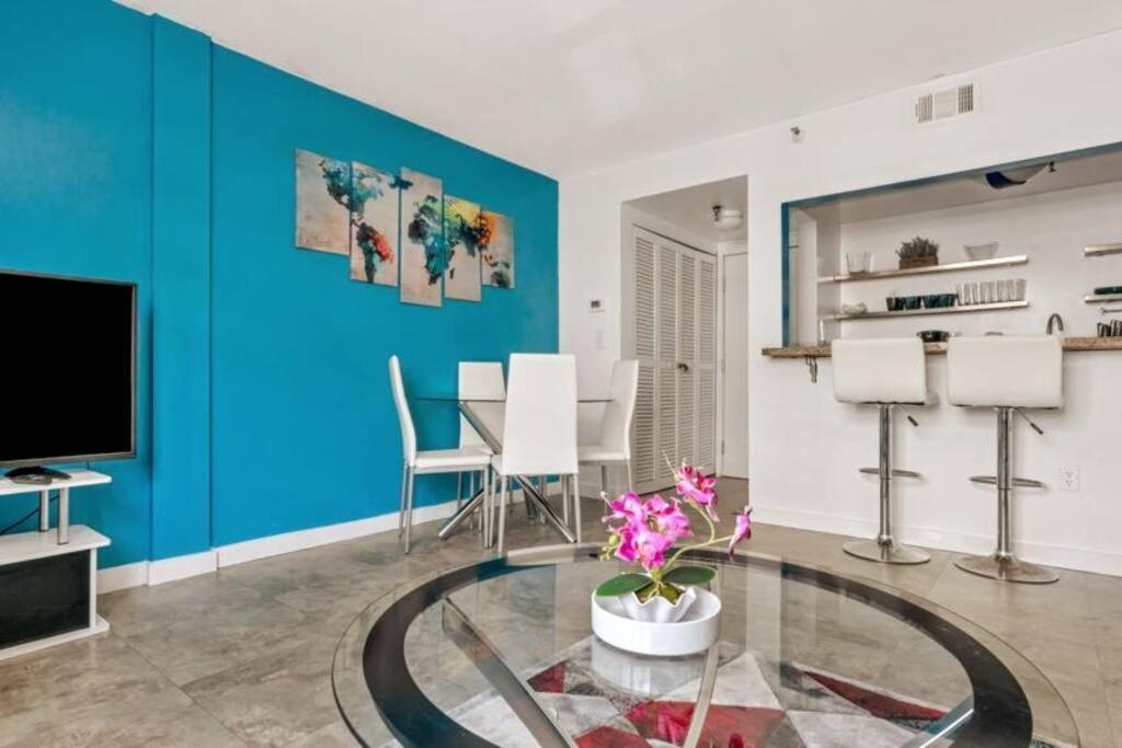 מיאמי ביץ' Amazing Apartment In South Beach, Ocean Drive מראה חיצוני תמונה
